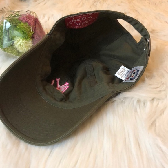 Yankees Hat 🧢 - Picture 3 of 5